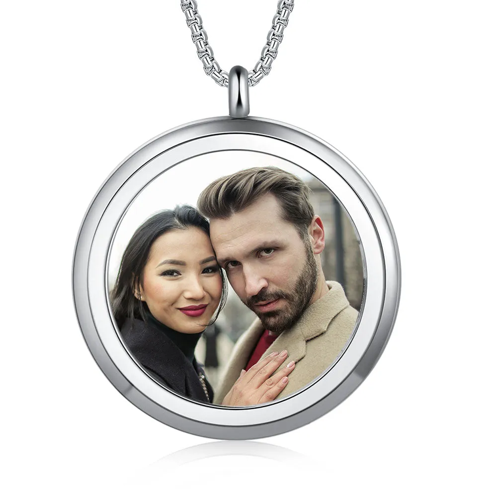 Classic Round Customized Photo Pendant with Engraving Text